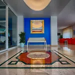 拉梅里狄亚娜酒店