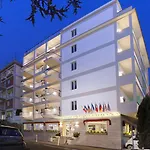 拉梅里狄亚娜酒店 4* 索伦托