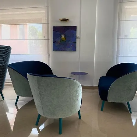 La Meridiana מלון 3*