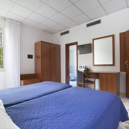 فندق La Meridiana 4*