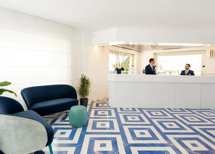 La Meridiana Hotel 4*